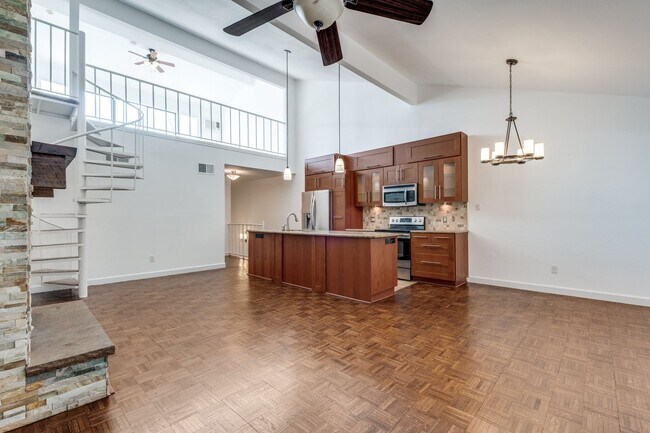 Building Photo - 4104 Wycliff Ave