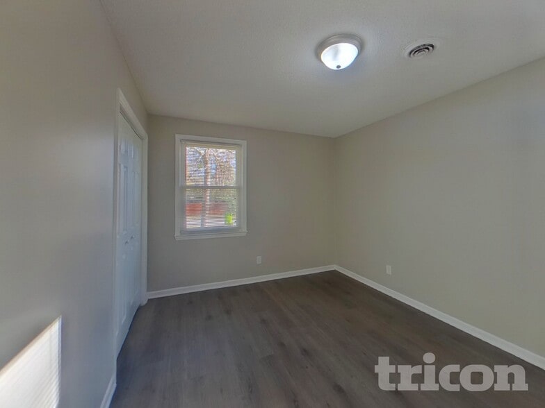 Building Photo - 2308 S Partridge Cir