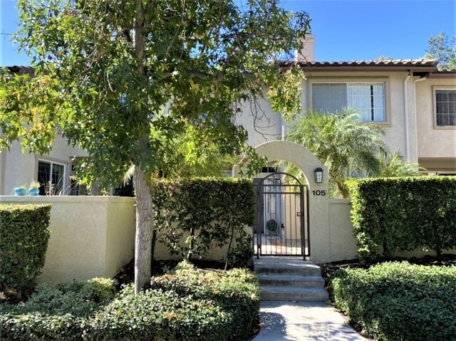 Building Photo - 105 Tierra Plano