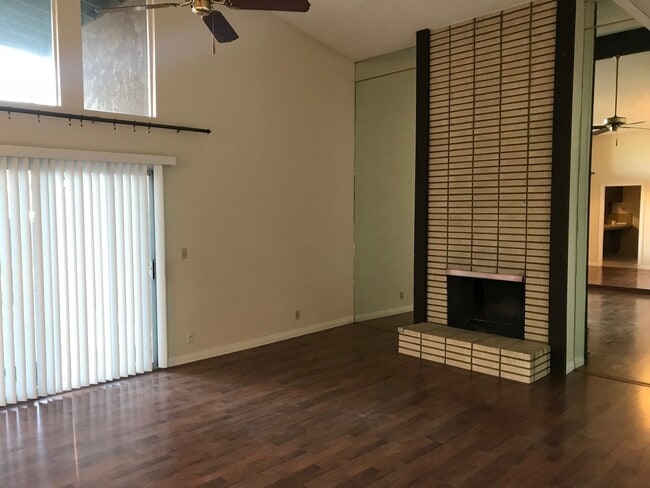 Building Photo - NORTHWEST HOME!!