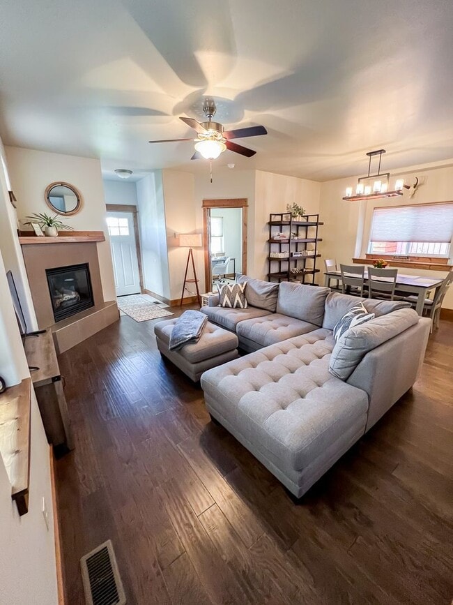 Building Photo - Charming Downtown Retreat: A Unique Blend of Urban Living and Montana Charm in Bozeman