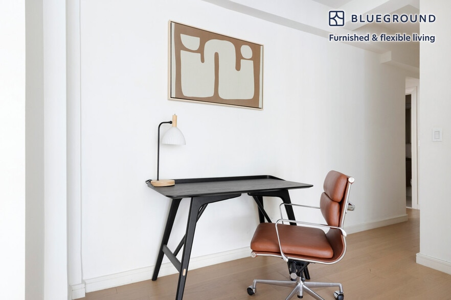 Building Photo - 340 E 52nd St