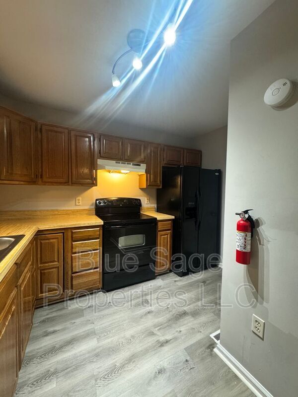 Building Photo - 603 Felton Ave