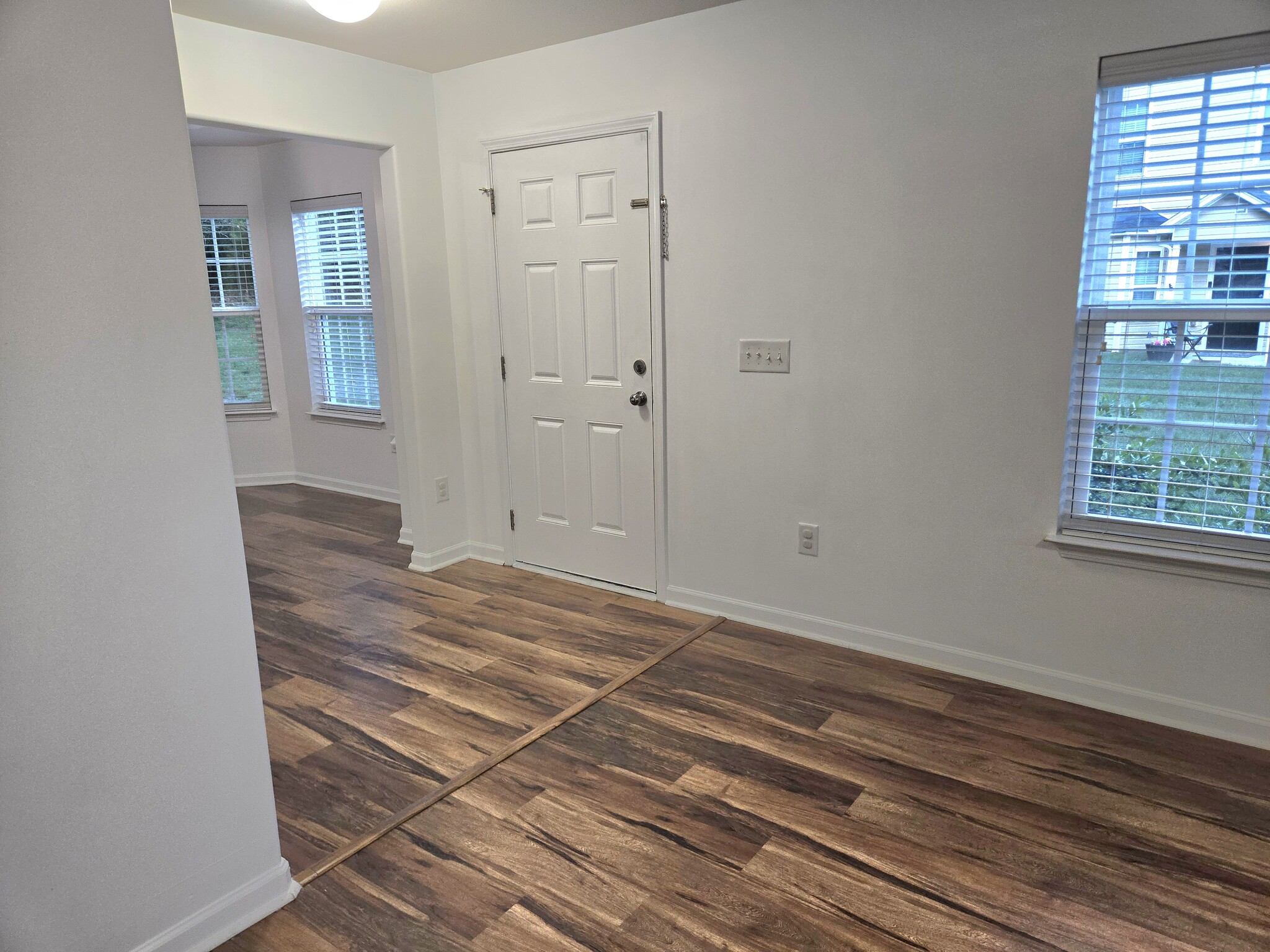 Building Photo - 6522 Ashebrooke Dr