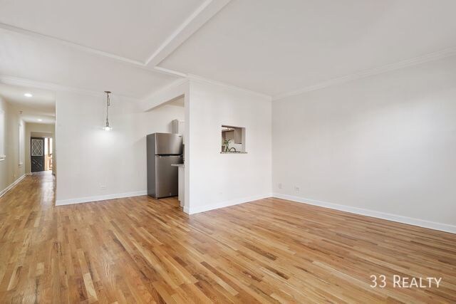 Building Photo - 2 bed, renovated Pilsen apartments - ASAP ...
