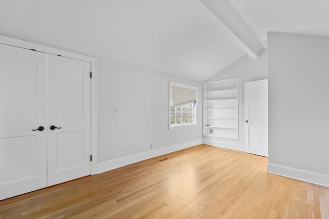 Building Photo - 1435 Newport Way