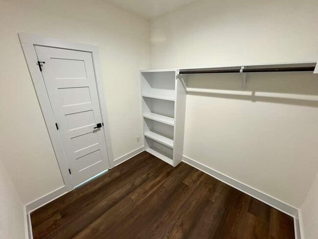 Building Photo - 10209 Gail Rd