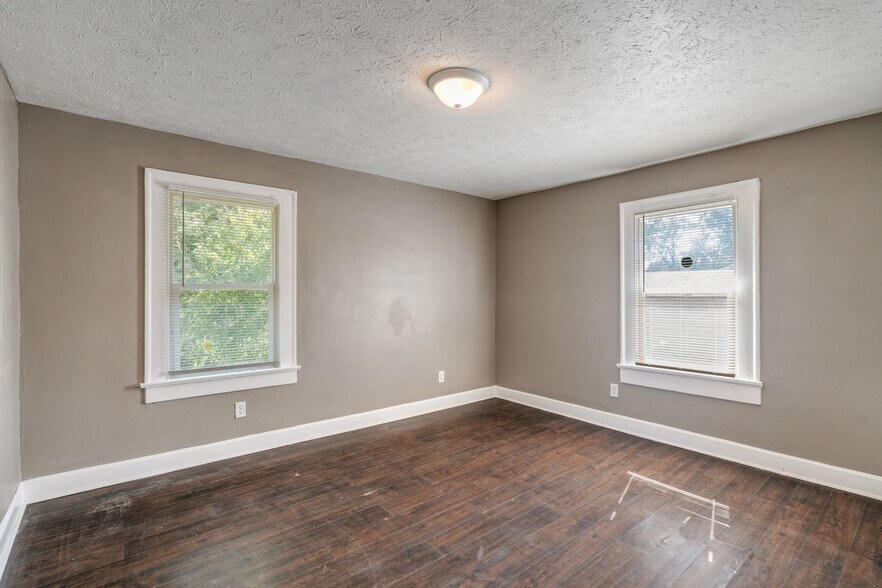 Building Photo - 717 N Grant Ave