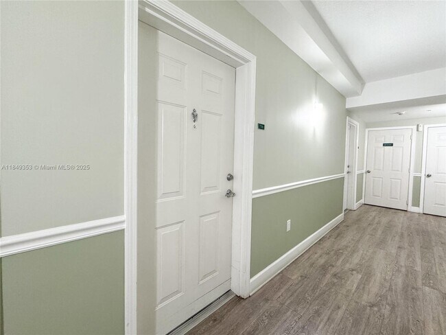 Building Photo - 50 Menores Ave