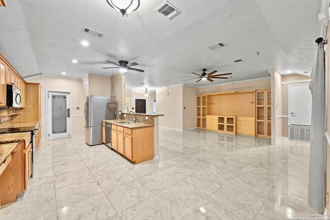 Building Photo - 6739 Tezel Bend