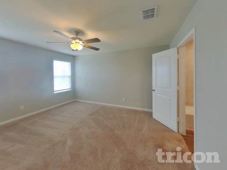 Building Photo - 11750 Davalos Ln