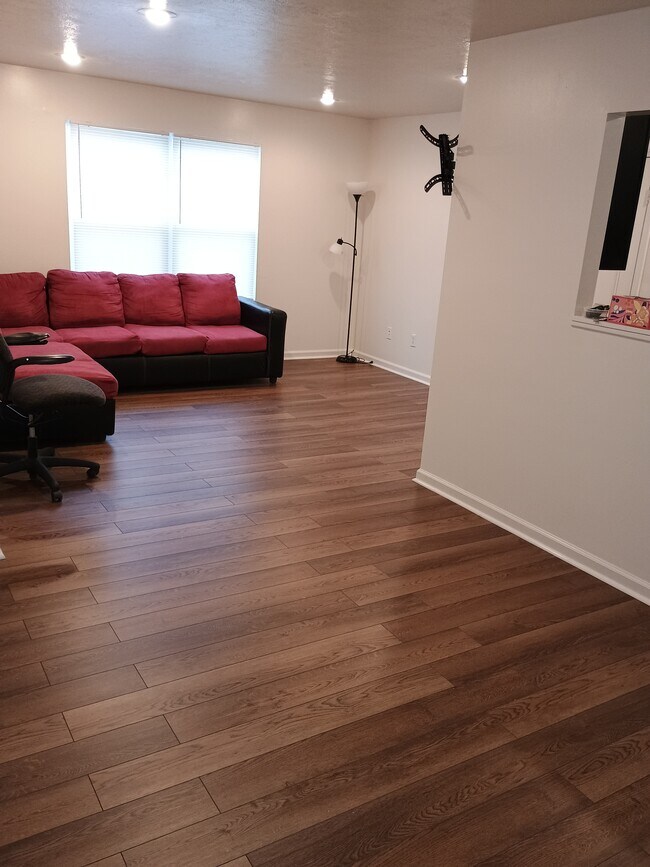 Building Photo - 1203 Euclid Ave