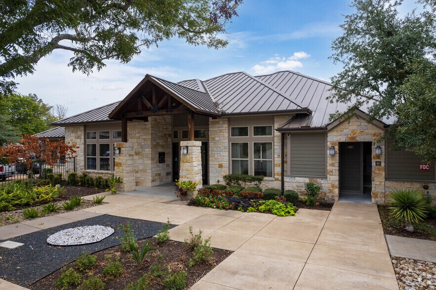 Leasing Office - Oaks of Kyle Apartments