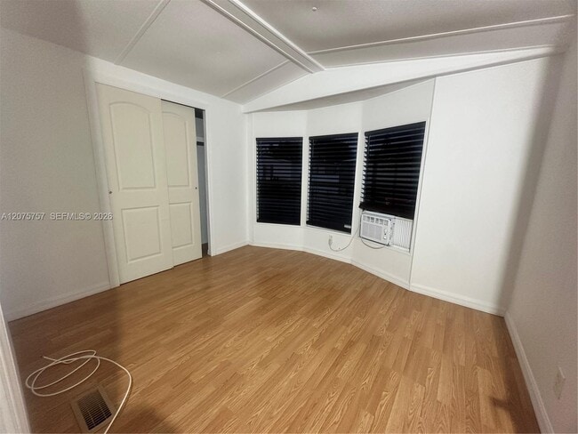 Building Photo - 11886 Watergate Cir