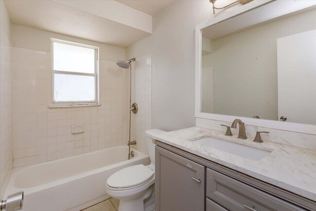 Building Photo - Charming 3-Bedroom Single-Family Home with Large Yard in Sanford — $1,697/month