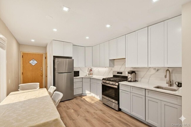 Building Photo - 28 Edward Ave