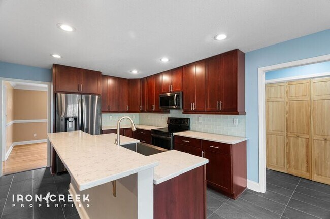 Building Photo - 49 Azalea Dr