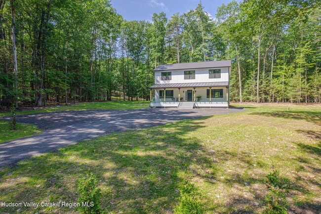 Building Photo - 32 Maurizi Ln
