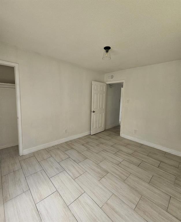 Building Photo - 3829 Mt Pleasant St