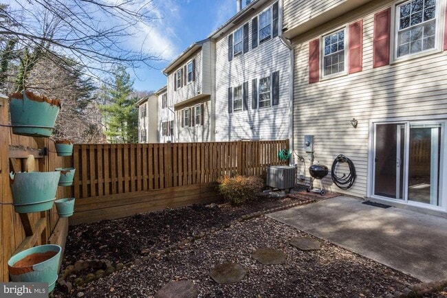 Building Photo - 6069 Crown Royal Cir