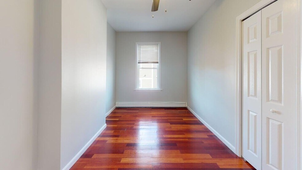 Building Photo - 108 Boston St