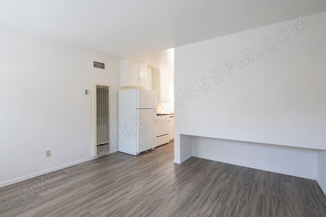 Building Photo - *1 MONTH FREE!!!* Cottage with Assigned Pa...