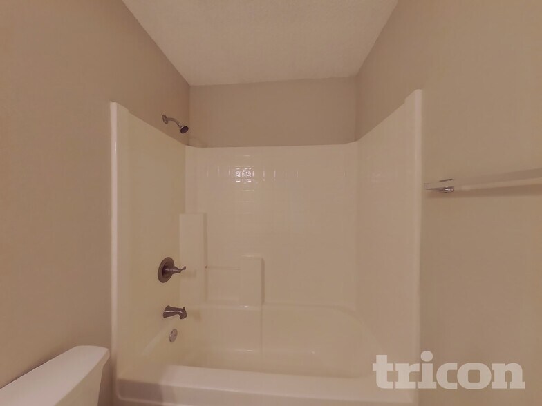 Building Photo - 309 Pecos Dr