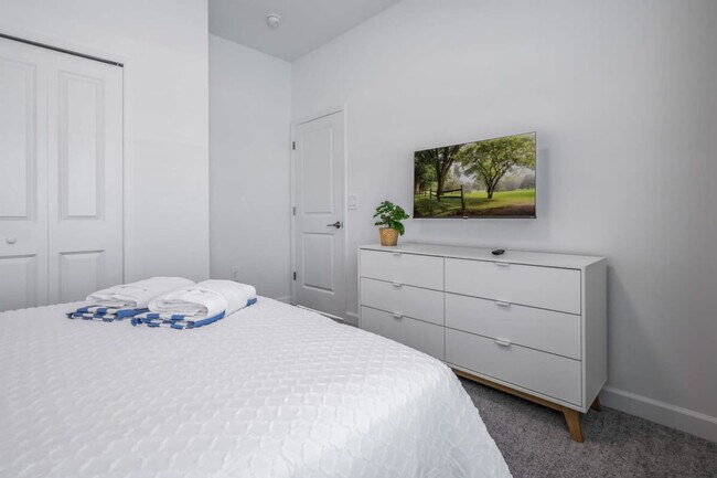 Building Photo - 2644 Reading Trail