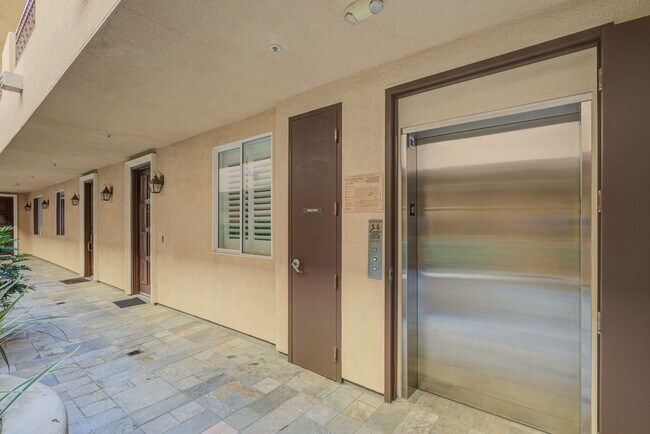 Building Photo - Massive Three Bedroom Two Bath Condo Available now!