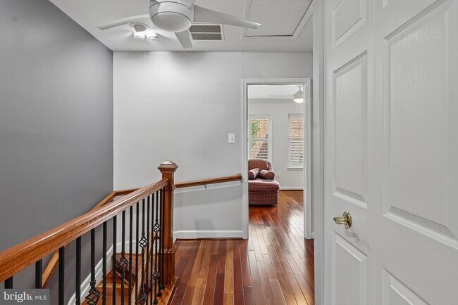 Building Photo - 519 Brummel Ct NW