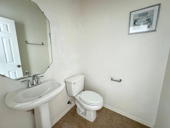 Building Photo - 6706 Golden Oak Ln