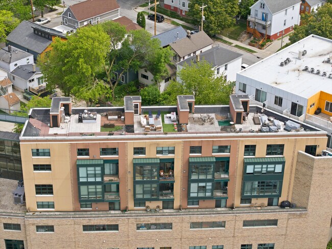 Building Photo - 1888 N Water St