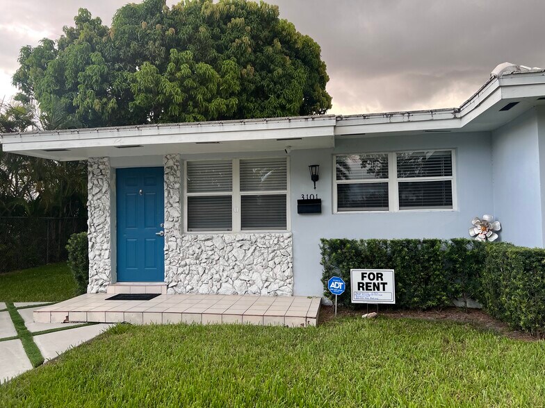 Prime location - 3101 SW 19th St