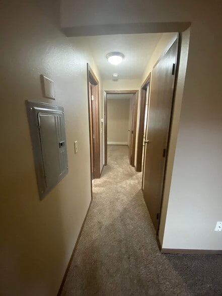 Building Photo - 2808 E Klondike Trl
