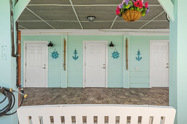Building Photo - 3357 Minnow Creek Dr