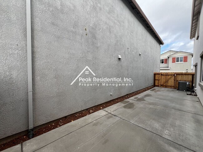 Building Photo - Brand New 4bd/3a Rancho Cordova Home-Must ...