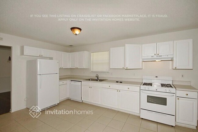 Building Photo - 3473 Cameo Ct