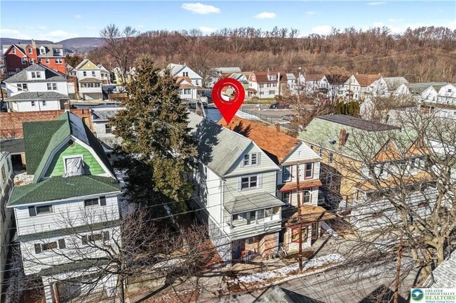 Building Photo - 746 N Washington St