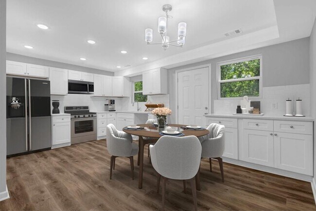 Building Photo - 1080 Westmont Rd SW