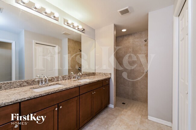 Building Photo - 1213 NW 16th Terrace