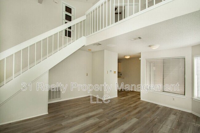 Building Photo - 4242 N Capistrano Dr