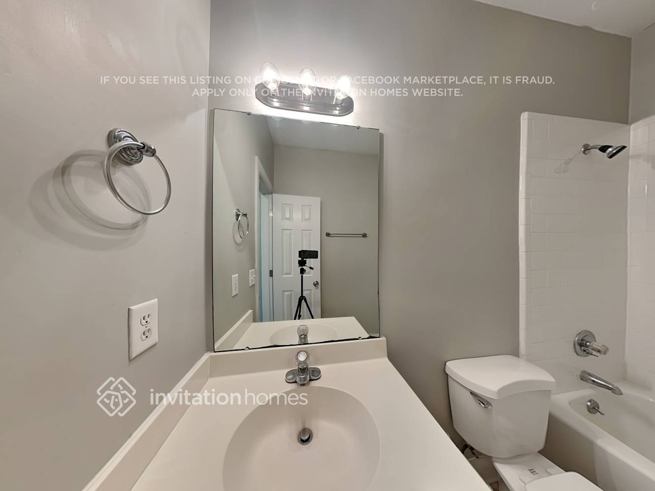 Building Photo - 6150 Garamond Ct