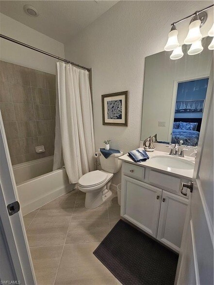 Building Photo - 2437 Orchard St