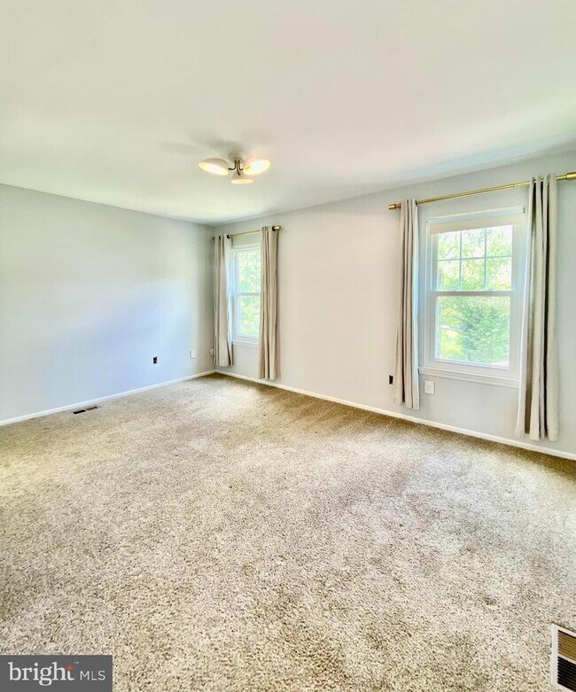 Building Photo - Discover Your Dream Home in Countryside’s Serene Cul-de-Sac