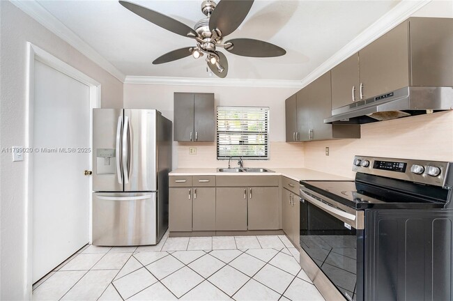 Building Photo - 29413 SW 144th Ct