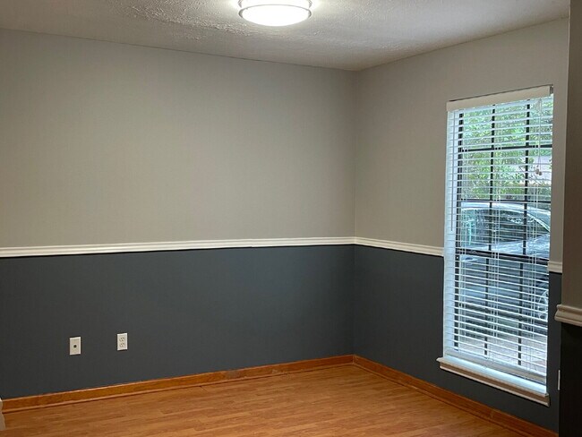 Building Photo - LOVELY ONE STORY wooded-lot home in the heart of The Woodlands.