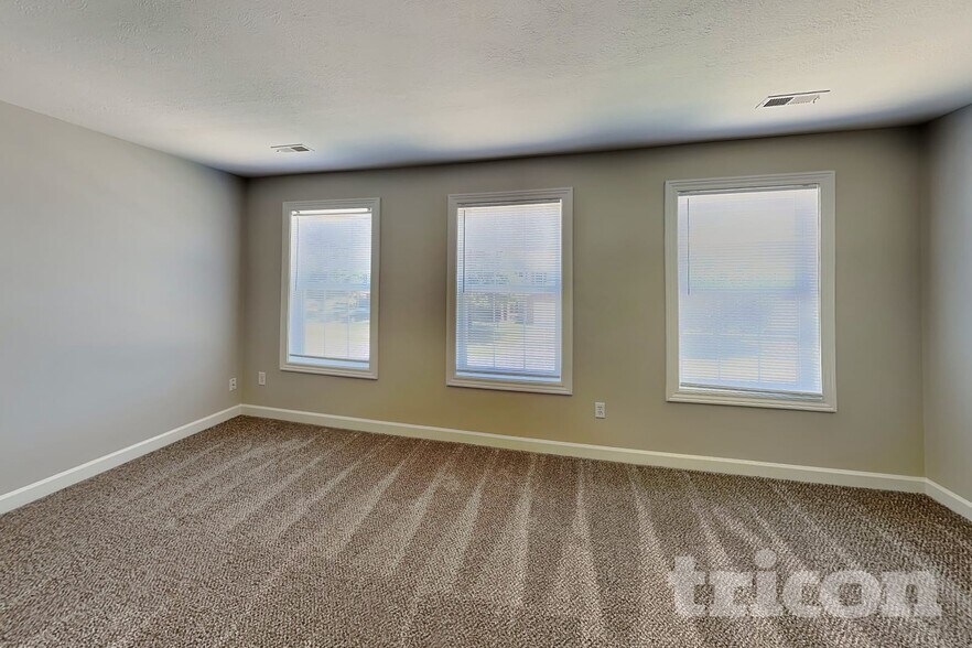 Building Photo - 5426 Basin Park Dr
