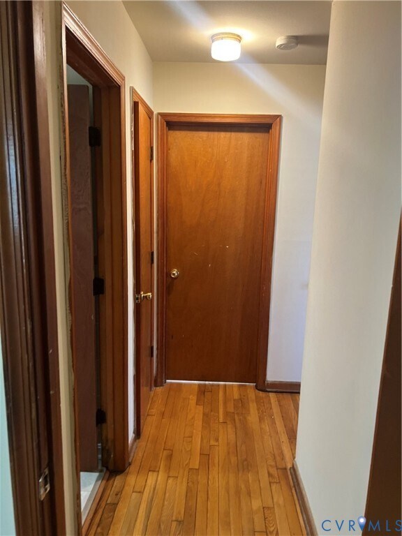 Building Photo - 901 Cedar Level Rd