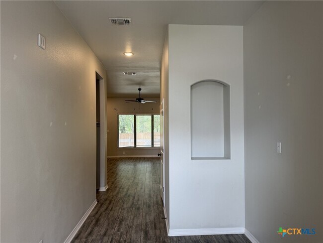 Building Photo - 3404 Braford Dr