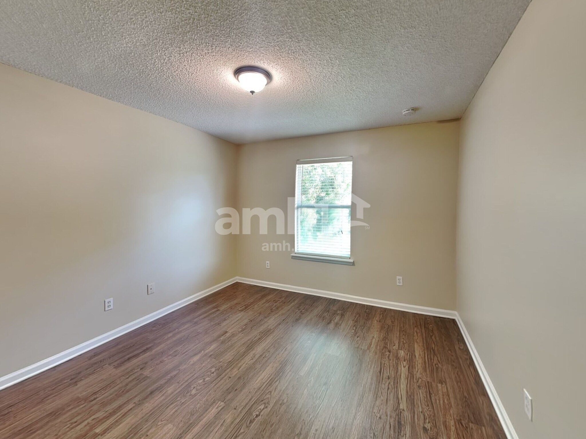 Building Photo - 2800 Bailey Way